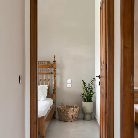 Zoe /renovated! *